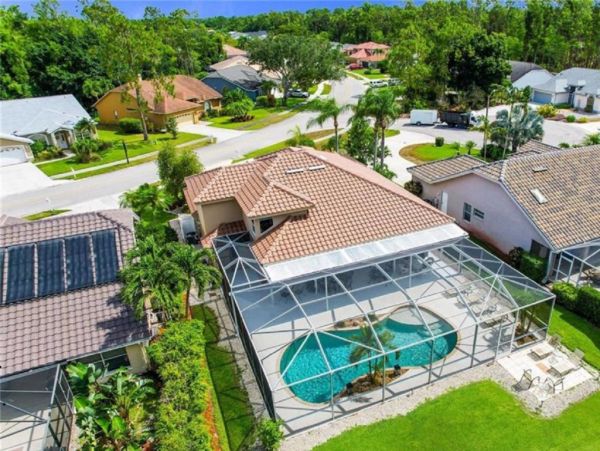 Naples Home 1028924