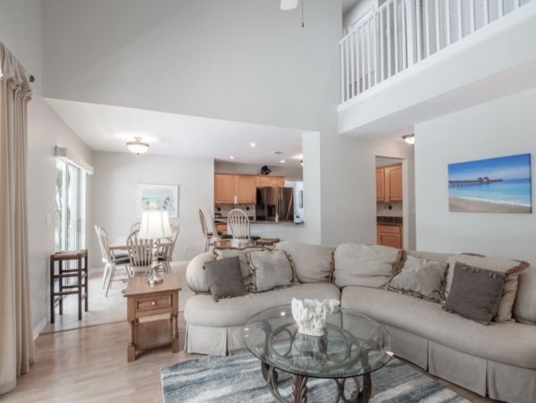 Naples Home 1028924