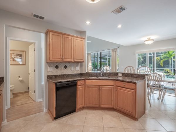 Naples Home 1028924