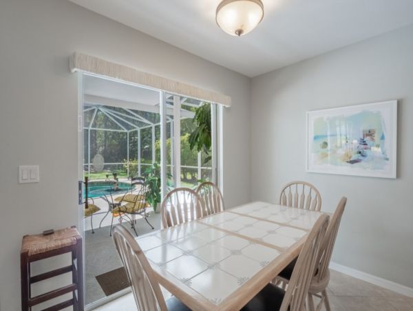 Naples Home 1028924