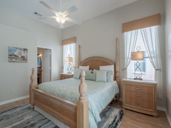 Naples Home 1028924