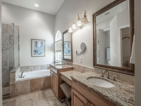 Naples Home 1028924