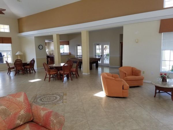 Naples Home 1028924