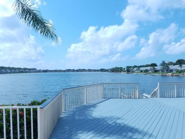 Naples Home 1028924