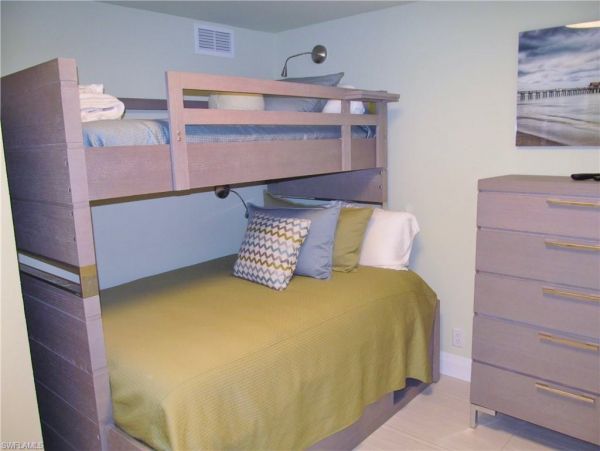 Beautiful Naples Vacation Condo Three Bedroom