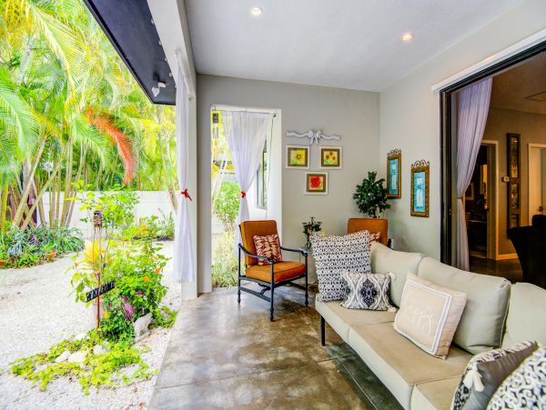 Sarasota Vacation Pool Home Two Bedroom