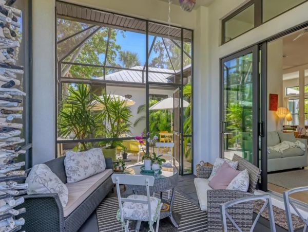 Sarasota Vacation Rental - Luxury Modern Home with Gardens & Spa