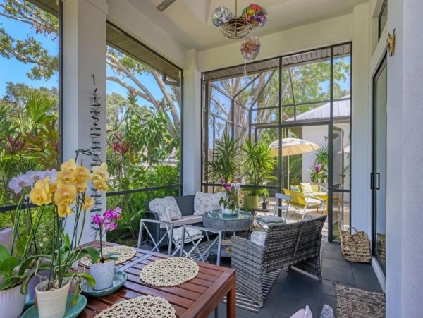 Sarasota Vacation Rental - Luxury Modern Home with Gardens & Spa