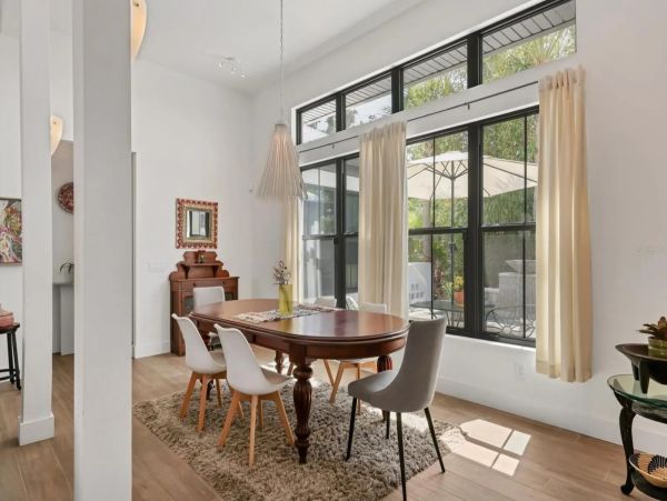 Sarasota Vacation Rental - Luxury Modern Home with Gardens & Spa