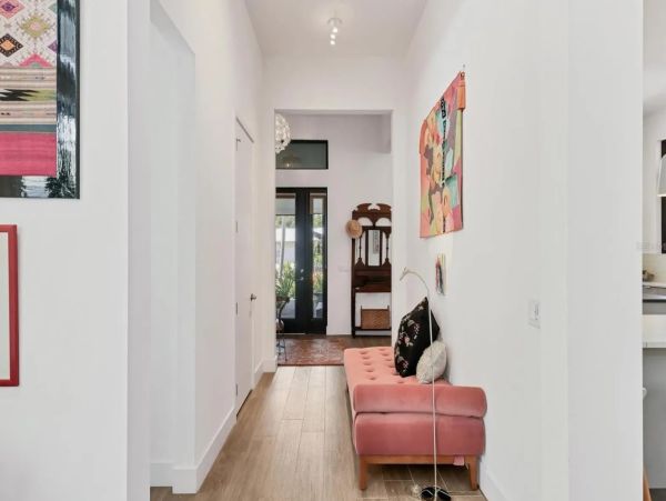 Sarasota Vacation Rental - Luxury Modern Home with Gardens & Spa