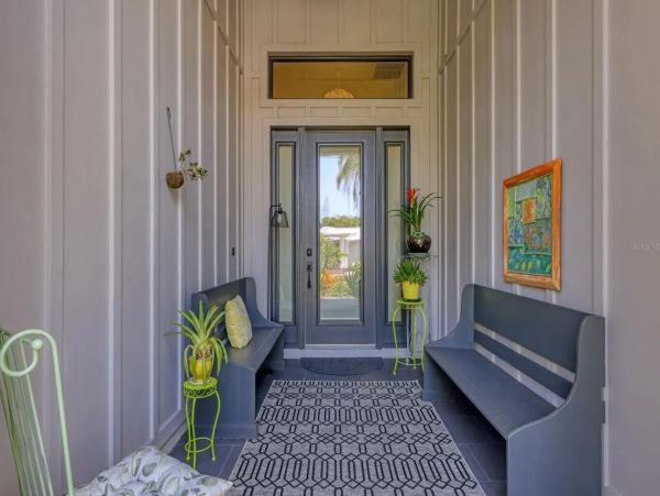 Sarasota Vacation Rental - Luxury Modern Home with Gardens & Spa