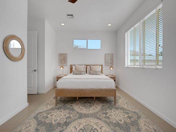Siesta Key Vacation Rental - 6-Bedroom Luxury Beach House with Pool