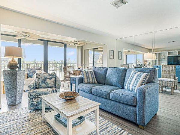 Two Bedroom Canal Front Vacation Condo in Sanibel