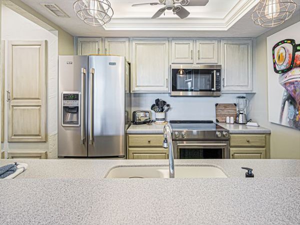 Two Bedroom Canal Front Vacation Condo in Sanibel