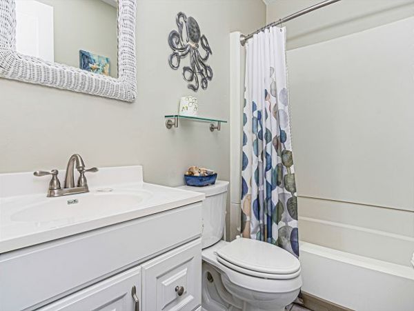 Two Bedroom Canal Front Vacation Condo in Sanibel