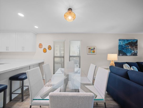 Gulf-Front Getaway with stunning Views and Comfort