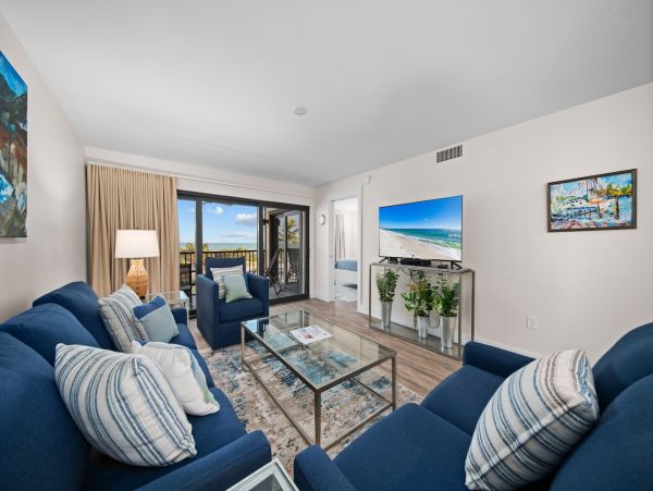 Gulf-Front Getaway with stunning Views and Comfort