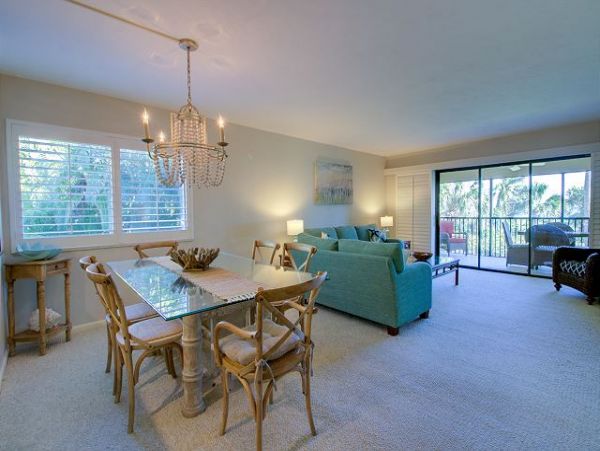Luxury Beachfront Condo with Stunning Gulf Views - Perfect Vacation Getaway