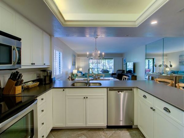 Luxury Beachfront Condo with Stunning Gulf Views - Perfect Vacation Getaway