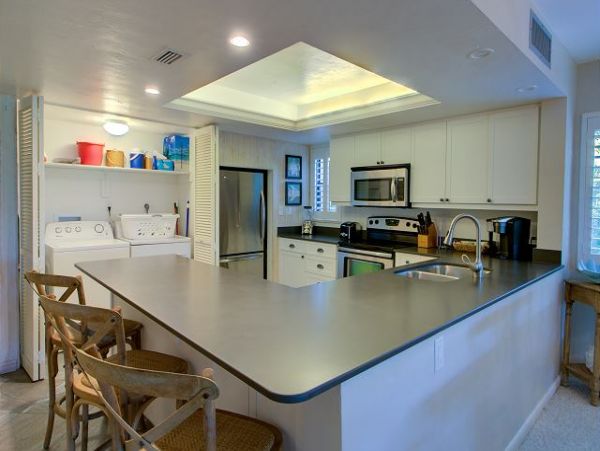 Luxury Beachfront Condo with Stunning Gulf Views - Perfect Vacation Getaway