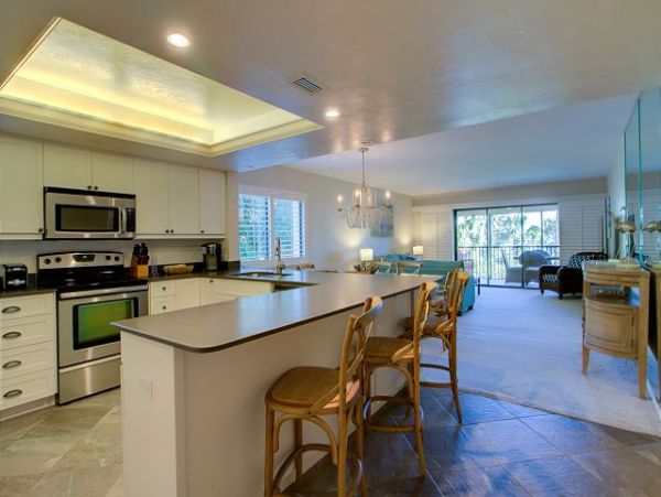 Luxury Beachfront Condo with Stunning Gulf Views - Perfect Vacation Getaway