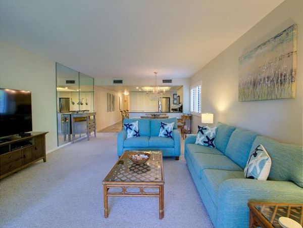 Luxury Beachfront Condo with Stunning Gulf Views - Perfect Vacation Getaway