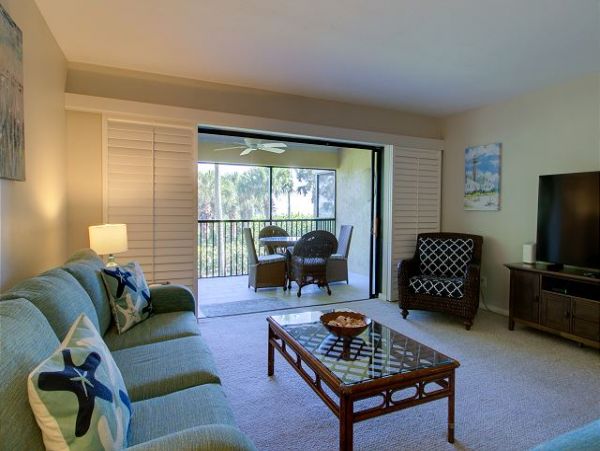 Luxury Beachfront Condo with Stunning Gulf Views - Perfect Vacation Getaway