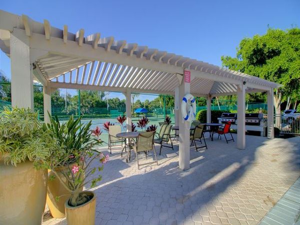 Luxury Beachfront Condo with Stunning Gulf Views - Perfect Vacation Getaway