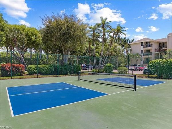 Luxury Beachfront Condo with Stunning Gulf Views - Perfect Vacation Getaway