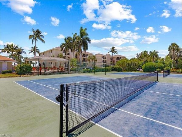 Luxury Beachfront Condo with Stunning Gulf Views - Perfect Vacation Getaway