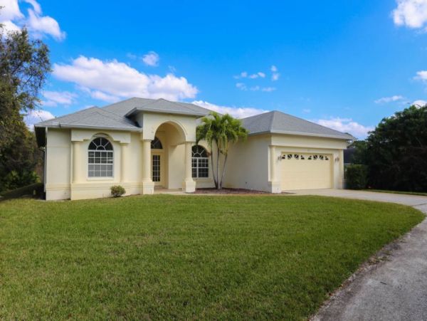 Manasota Key 4 Bedroom Vacation Pool Home