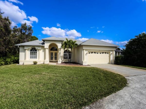 Manasota Key 4 Bedroom Vacation Pool Home