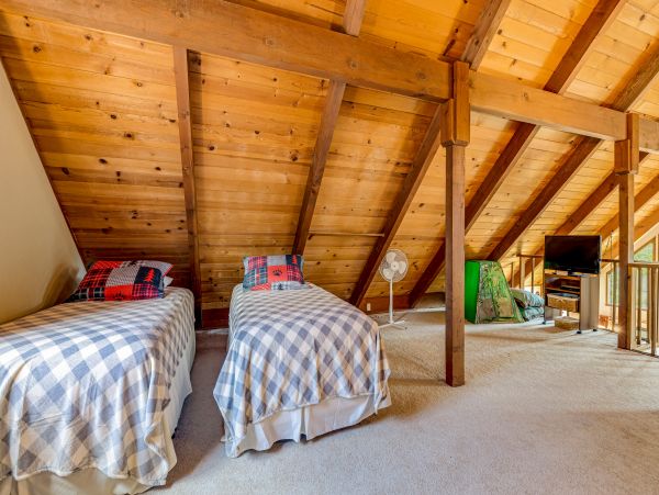 Yosemite Area Home 1028972