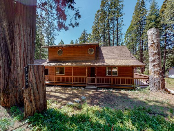 Yosemite Area Home 1028976