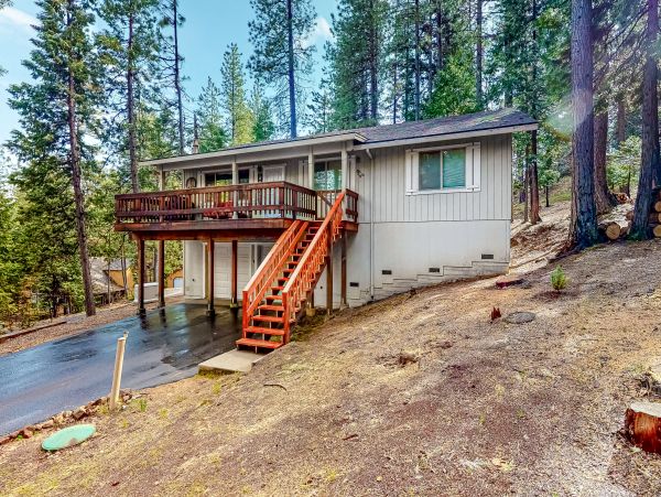 Yosemite Area Home 1028977