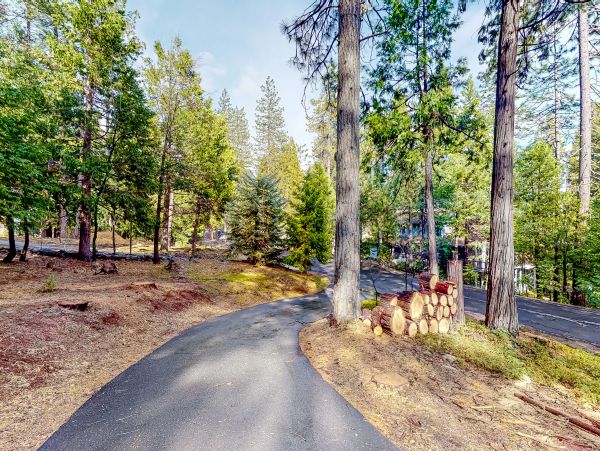 Yosemite Area Home 1028977
