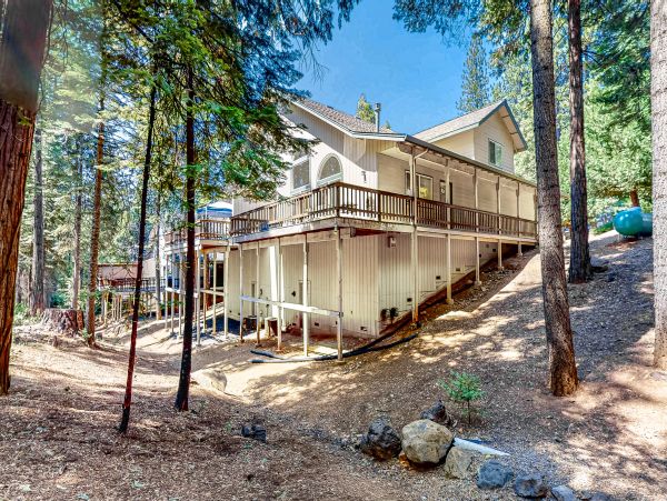 Yosemite Area Home 1028978