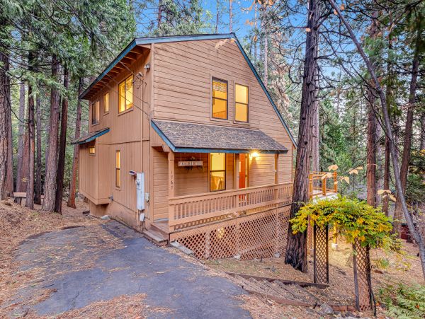 Yosemite Area Home 1028980
