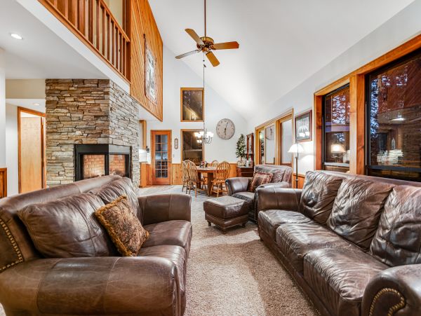 Yosemite Area Home 1028980