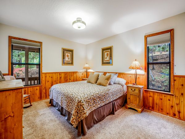 Yosemite Area Home 1028980