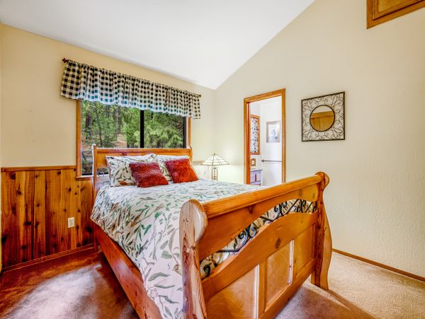 Yosemite Area Home 1028980