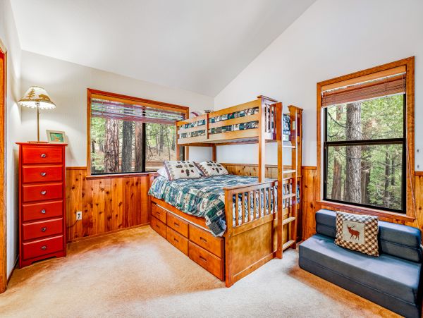 Yosemite Area Home 1028980
