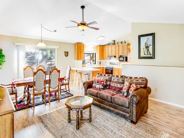 Yosemite Area Home 1028985