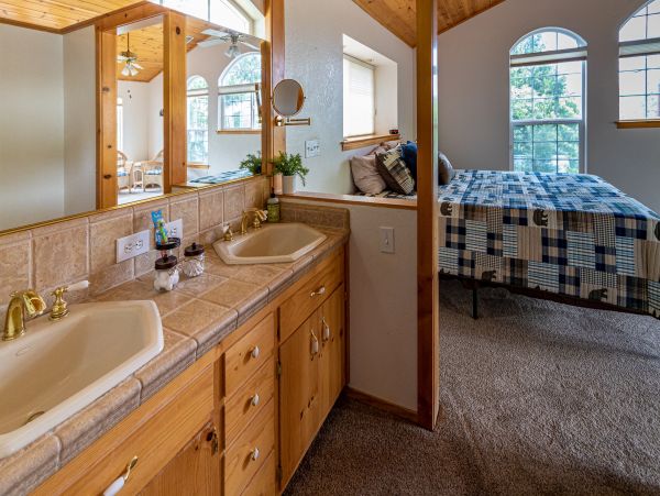 Yosemite Area Home 1028995