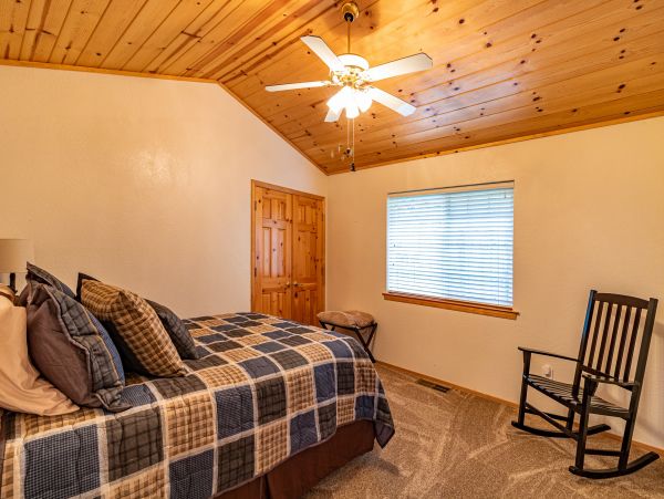 Yosemite Area Home 1028995