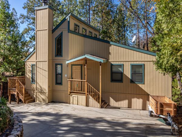 Yosemite Area Home 1028996