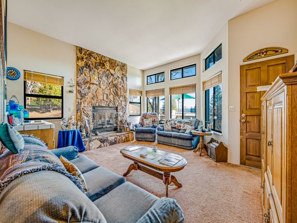 Yosemite Area Home 1029038