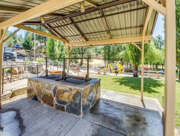 Yosemite Area Home 1029041