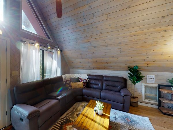 Yosemite Area Home 1029081