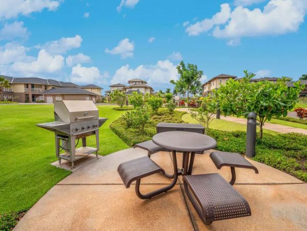 Poipu Golf Course View Condo, Shared Pool & Hot Tub